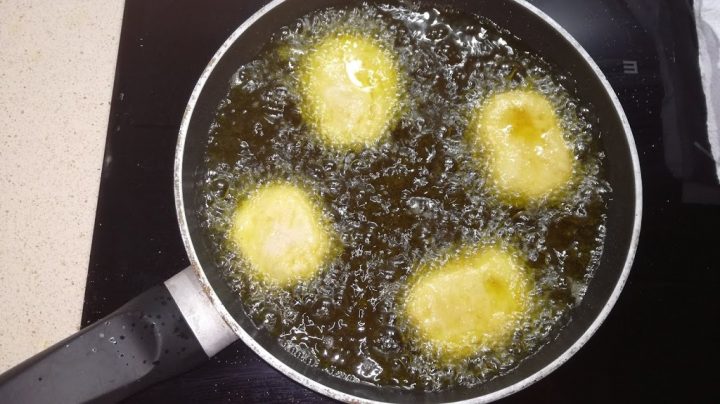 Freír la nuggets con aceite