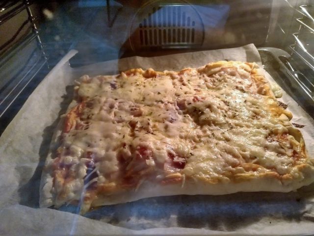 pizza en el horno
