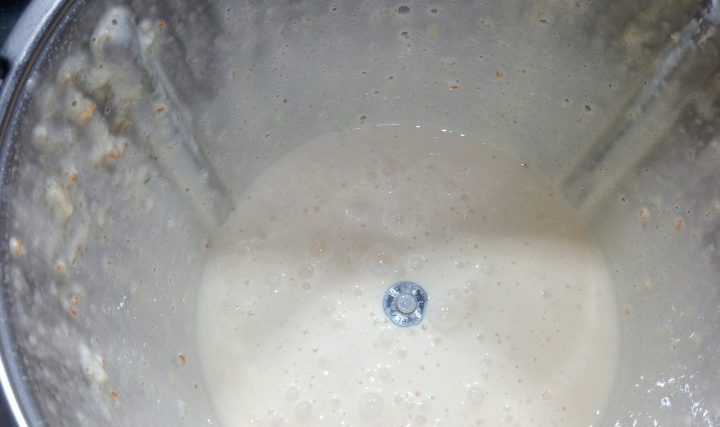 Ingredientes para hacer las magdalenas de naranja.