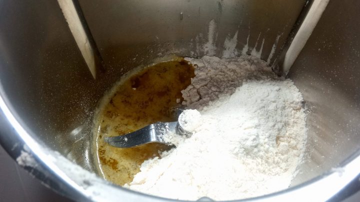 harina-croquetas-thermomix.jpg Harina con croquetas en Thermomix.