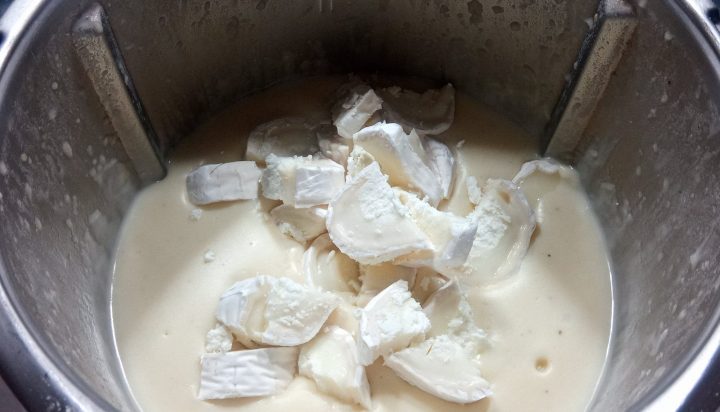 queso-cabra-croquetas-thermomix.jpg Queso de cabra para hacer las croquetas.