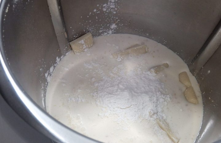 chocolate-blanco-vasitos-thermomix.jpg Chocolate blanco para hacer los vasitos