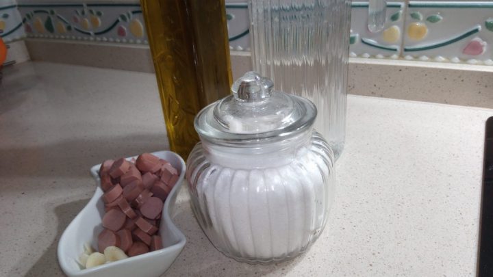 Ingredientes para hacer arroz a la cubana en olla GM