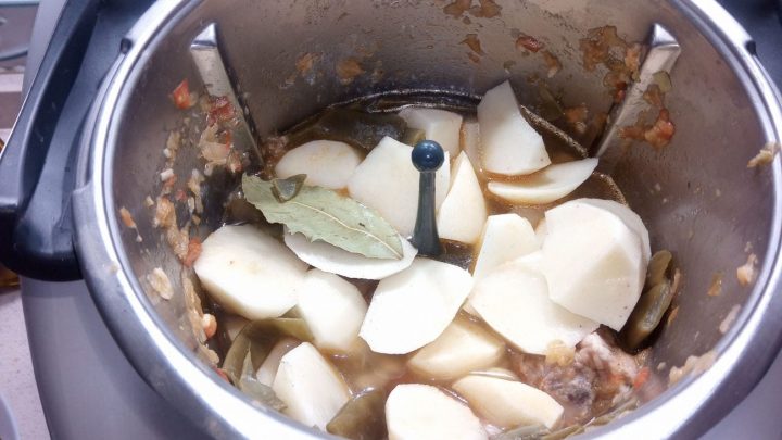 Patatas para la menestra de verduras