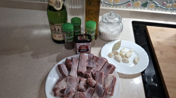 ingredientes-hacer-costillas-sidra-thermomix.jpg Ingredientes para hacer costillas a la sidra en Thermomix