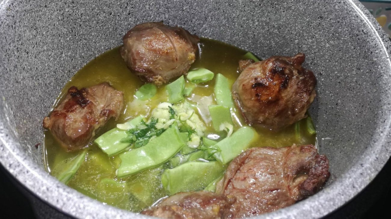 Carrillesras y judias con judías verdes en la Olla