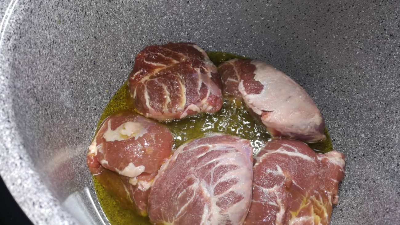 Freír carrilleras en la Olla GM