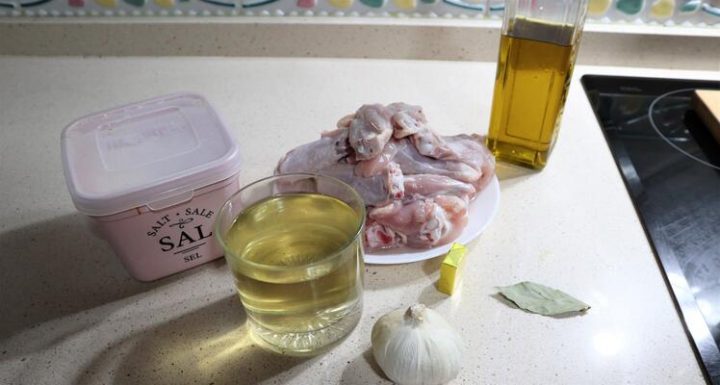 Ingredientes pollo al ajillo en Mambo Cecotec