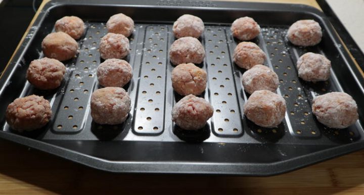 Meter las albóndigas en el horno