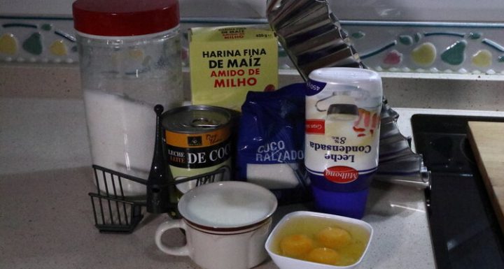 Qué ingredientes necesito para hacer el pastel de coco atrapa marido