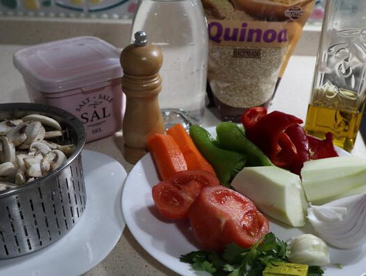 Ingredientes para hacer quinoa con Mambo