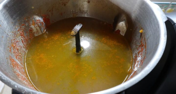 Como hacer el caldo de marisco con fideuá