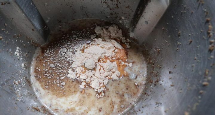 Cómo hacer la masa para hacer la tarta de Ferrero con Mambo