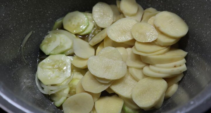 Cómo hacer una tortilla casera en la Olla GM
