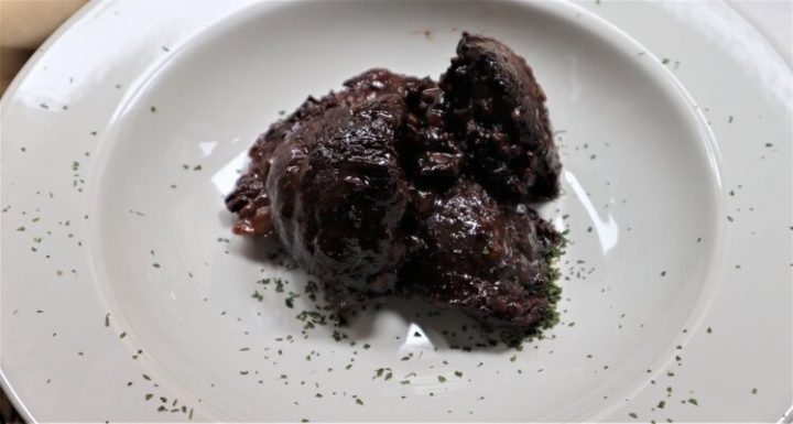 Cómo hacer receta de vino tinto para las carrilleras