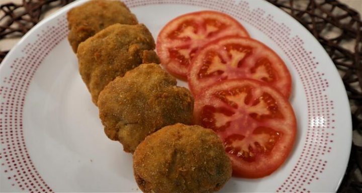 Cómo hacer la receta de filetes rusos hechos con Mambo