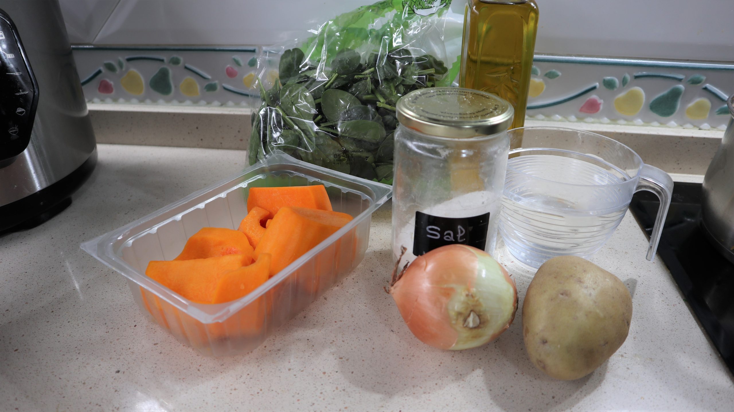 Ingredientes-crema-de-espinacas-mambo-cecotec Ingredientes crema de espinacas mambo cecotec