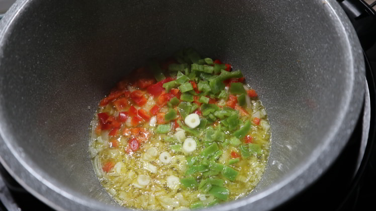 Rehogar verduras para el guiso