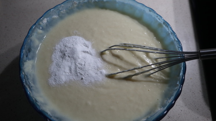 agregar levadura polvo mezcla