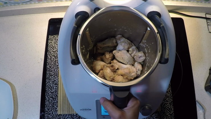 alitas-pollo-al-ajillo-paso (5) alitas pollo al ajillo paso (5)