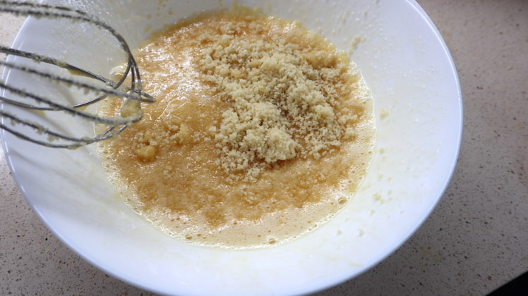 anadir almendras molidas masa pastas navidad