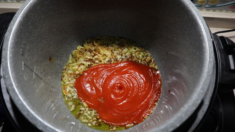 anadir tomate sepia caldo receta olla gm