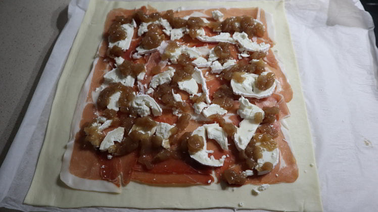 base empanada jamon queso cabra cebolla preparacion