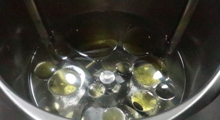 Ponemos el agua y la sal y calentamos
