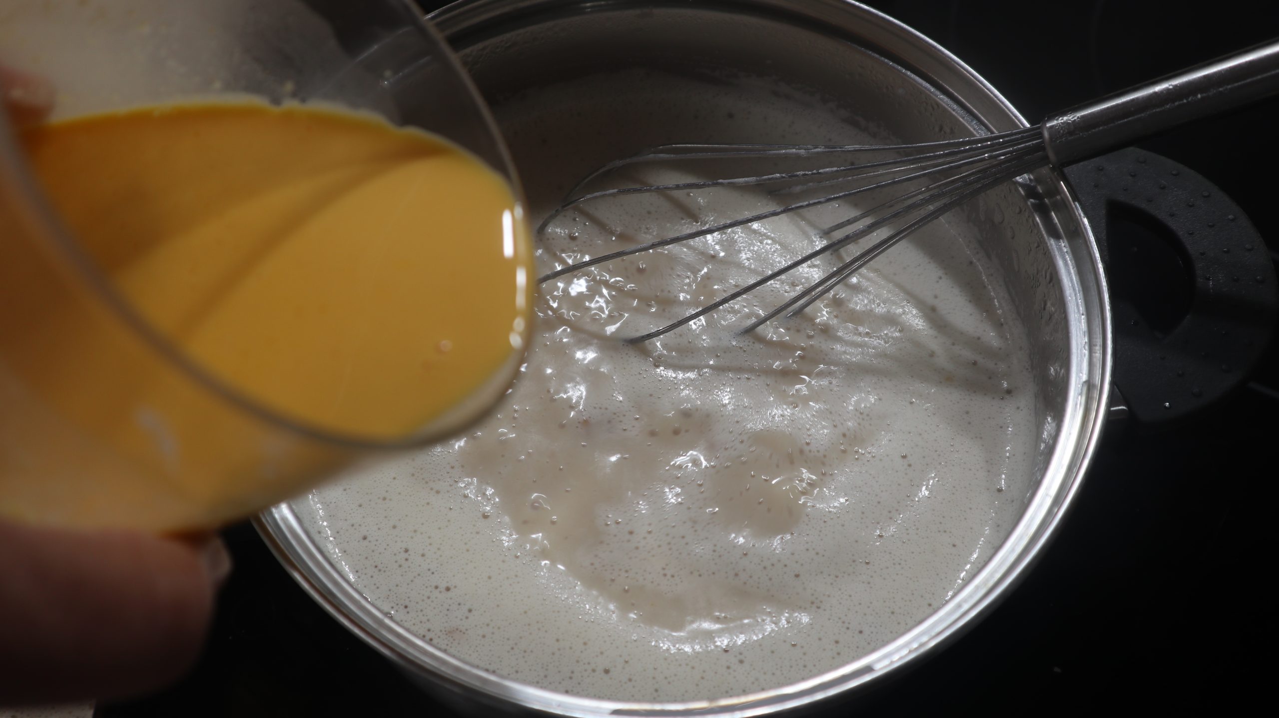 coccion-leche-azucar-tarta-navidena-paso3 coccion leche azucar tarta navidena paso3