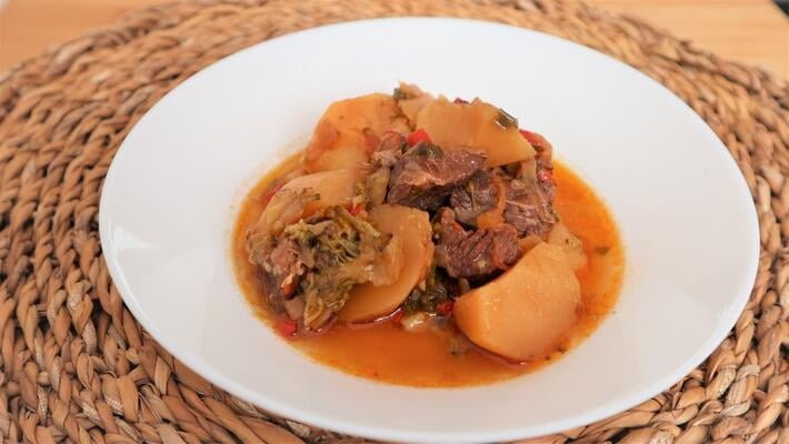 como-hacer-guiso-en-la-olla-gm Cómo hacer la receta de guiso de patatas con carne el la Olla