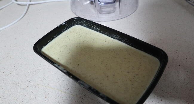 Ponemos en un táper y lo llevamos al frigorífico para congelar