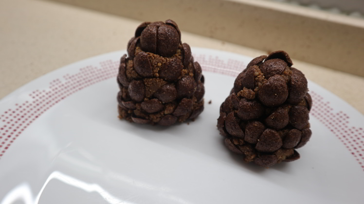 decoracion choco krispis pinas chocolate navidad