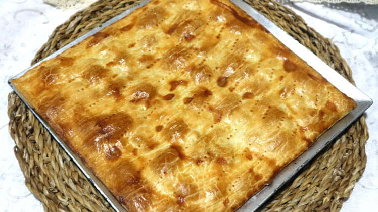 empanada terminada queso cabra jamon cebolla servir