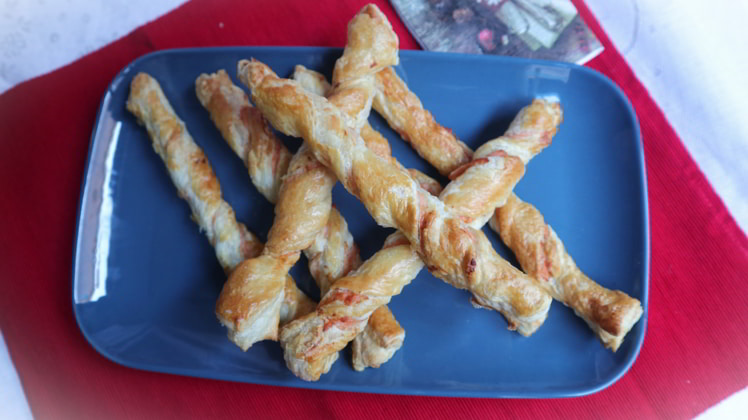 freidora-de-aire-aperitivo-hojaldre-con-salmon freidora de aire aperitivo hojaldre con salmon