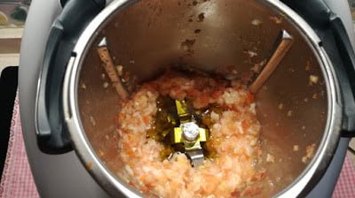Hacer sofrito para la paella Thermomix