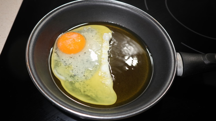 huevo frito receta judias verdes pollo