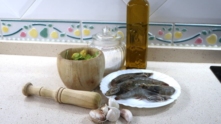 ingredientes-gambones-al-ajillo-ajo-perejil-freidora-sin-aceite ingredientes gambones al ajillo ajo perejil freidora sin aceite