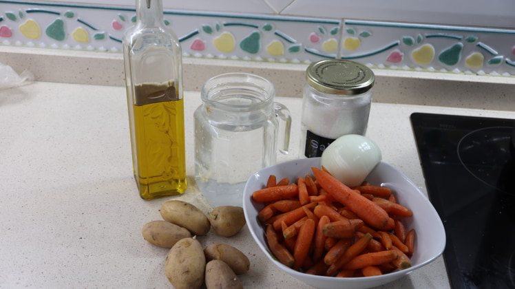 Los ingredientes necesarios para hacer puré de zanahorias