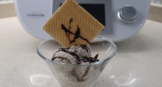 Receta de helado con trocitos de chocolate en Thermomix