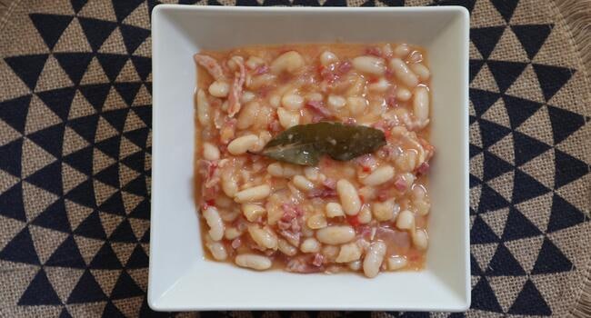 Thermomix recea de judias blancas con bacon y jamón Thermomix